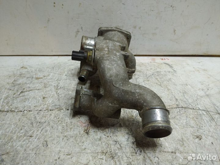 Корпус термостата range rover sport 4.2L