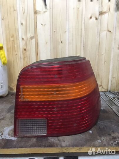 Фонарь задний для Фольксваген Гольф 4