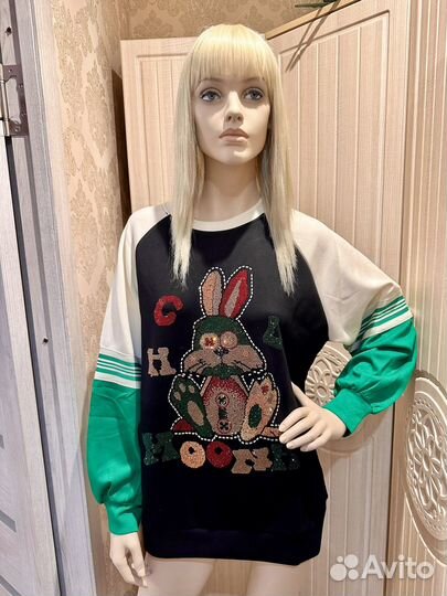 Свитшот со стразами Корея