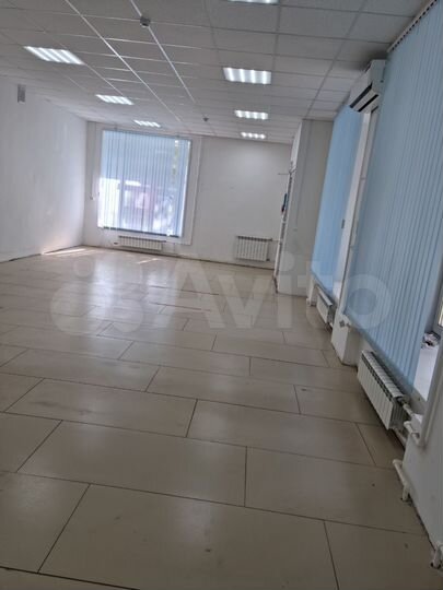Торговая площадь, 65 м²