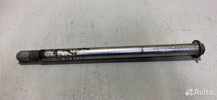 Ось колесная перед. Suzuki SV650 2002