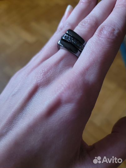 Кольцо женское