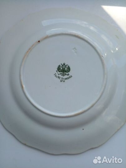 Антикварная тарелка.Кузнецовский фарфор