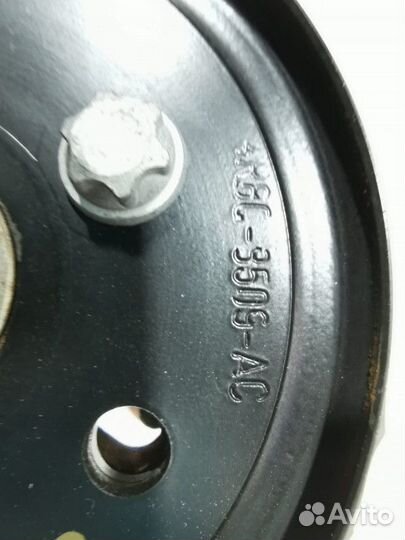 Водяная помпа Land Rover Discovery 4 рест. 2015