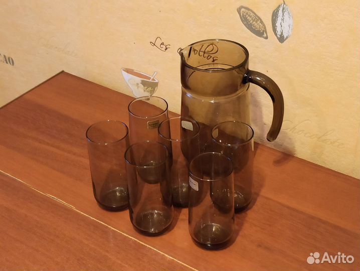 Графин со стаканами