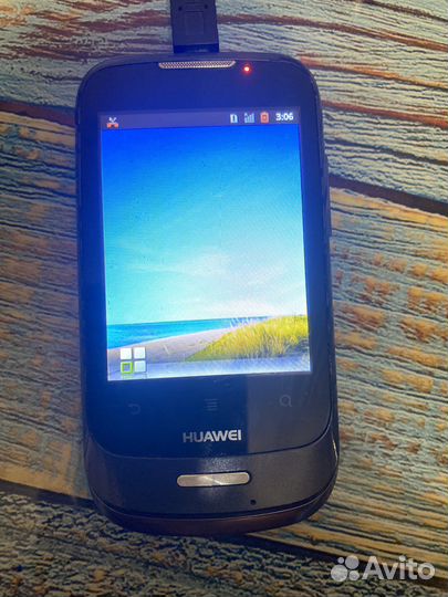 HUAWEI Ascend Y101, 512 МБ