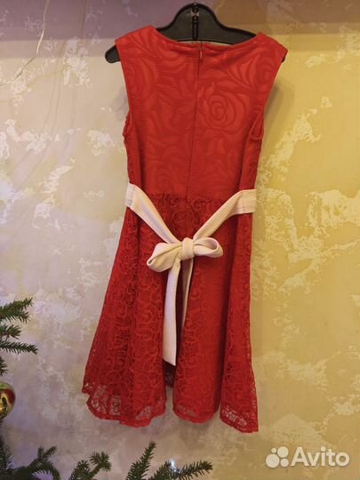 Платье для девочки праздничное
