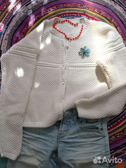 Женский вязаный жакет