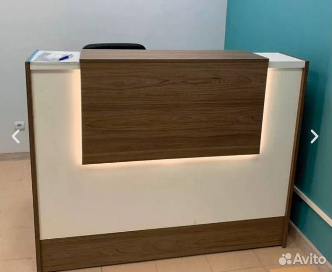 Стойка ресепшн