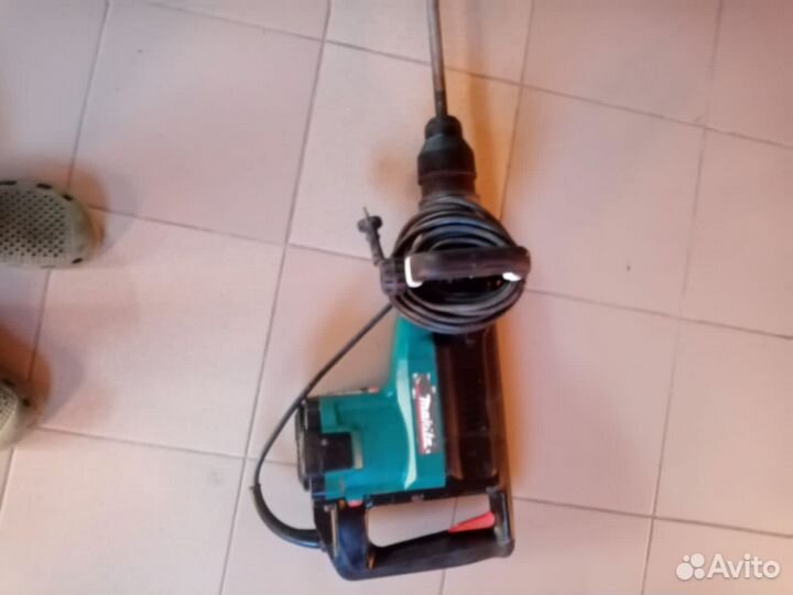 Перфоратор makita большой бу