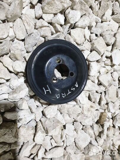 Шкив помпы Opel Astra H