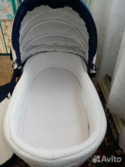 Продам детскую коляску Adamex Barletta