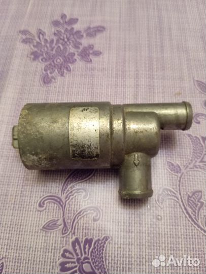 Продаю регулятор холостого хода Бош на Ауди 100 45