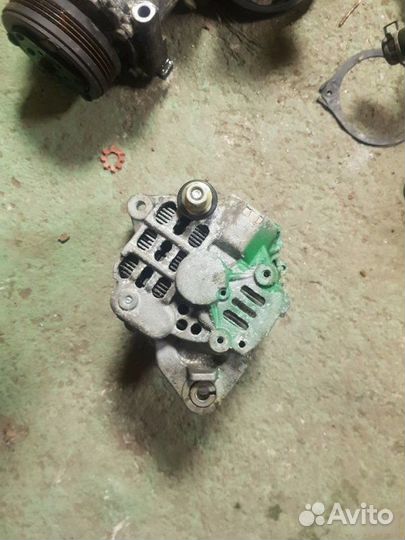 Генератор Mitsubishi Minica H42A 4A30