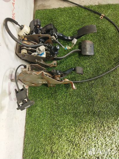 Комплект педалей Lincoln Navigator 3 07г