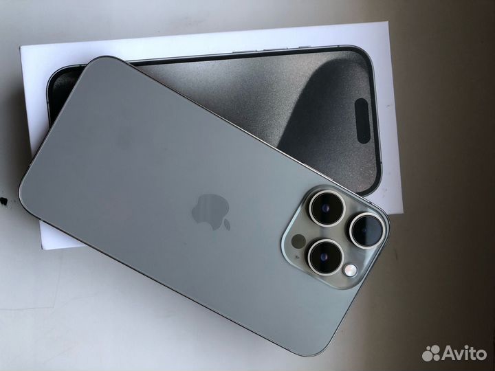 iPhone xr в корпусе 15 pro 128 gb