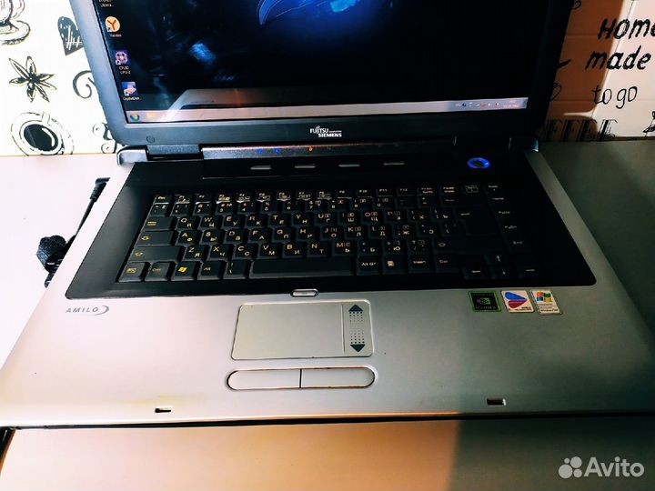 Siemens Fujitsu Amilo M3438G - 17 Дюймов \ Pentium