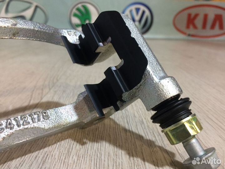 Пластина прижимная Hyundai Solaris Kia Rio