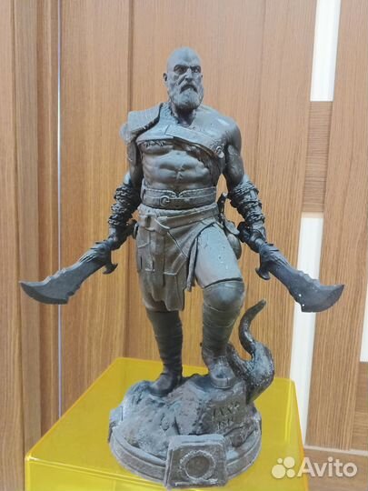 Фигурка кратос