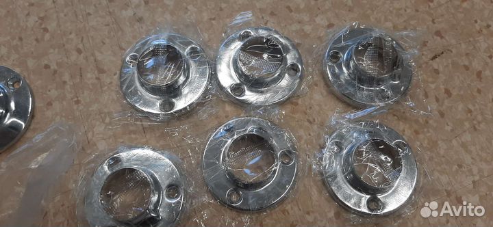 Трубы металлические новые. Мебельные