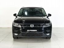 Volkswagen Tiguan 2.0 AMT, 2018, 125 713 км, с пробегом, цена 2 559 000 руб.