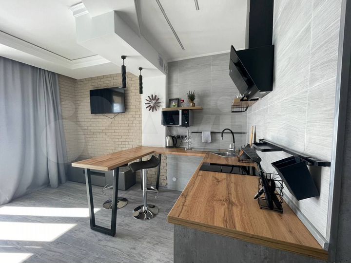 Комната 31,8 м² в 2-к., 9/18 эт.