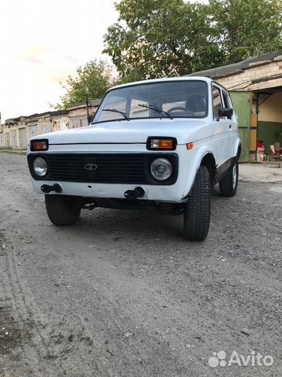 LADA 4x4 (Нива) 1.7 МТ, 2000, 100 000 км