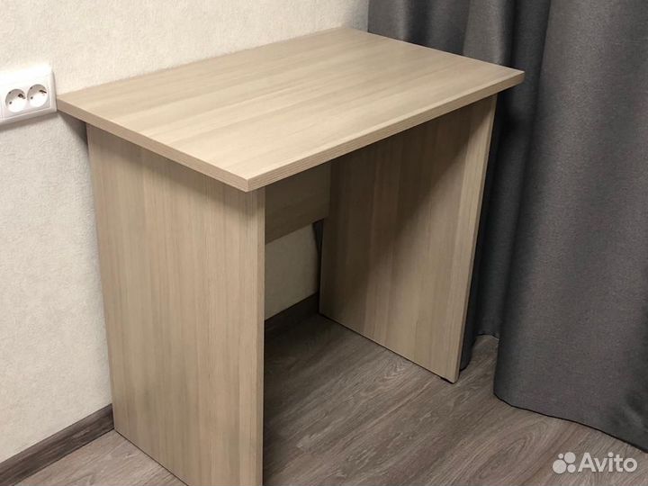 Стол для школьника