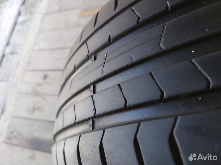 Pirelli P Zero 225/40 R19 и 255/35 R19