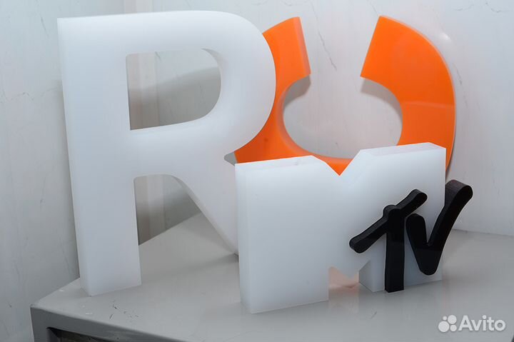 Жидкий акрил для световых и объёмных букв