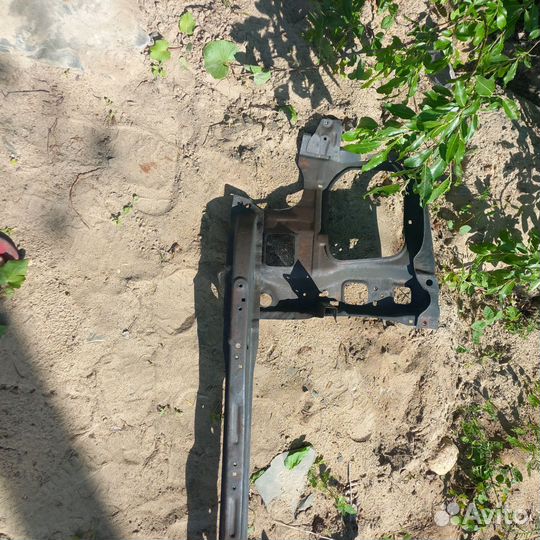 Передняя панель Тойота Хайлюкс