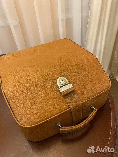 Пишущая машинка