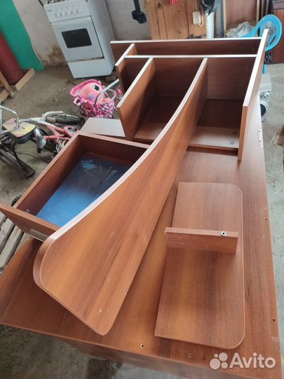 Письменный стол