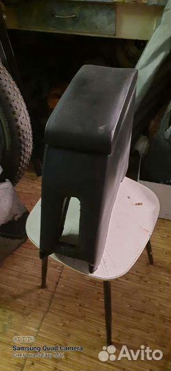 Подлокотник