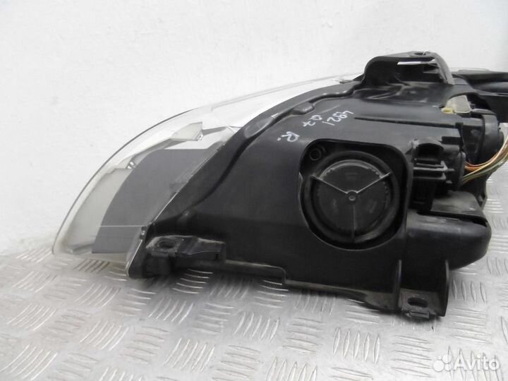 Фара правая Audi Q7