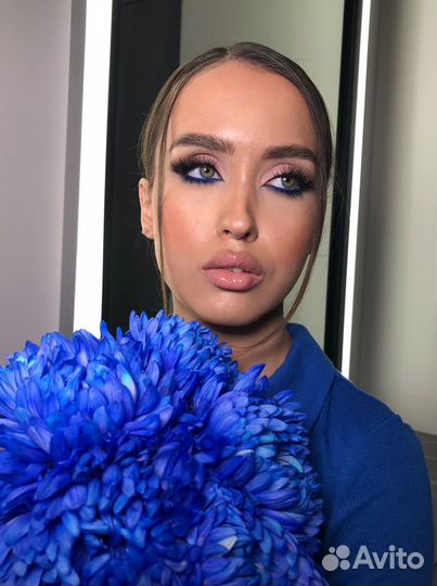 Макияж, локоны, оформление бровей