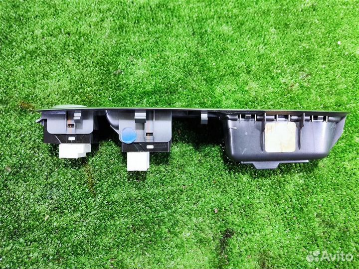 Кнопка стеклоподъемника Subaru Tribeca WX 2008