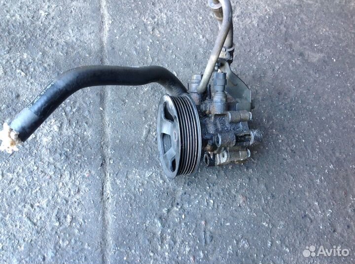 Гидроусилитель руля Toyota avensis 2