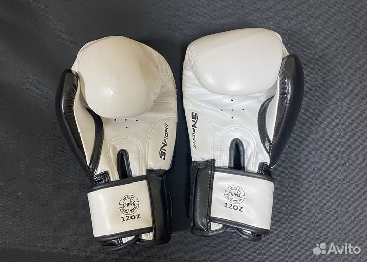 Боксерские перчатки 12 oz