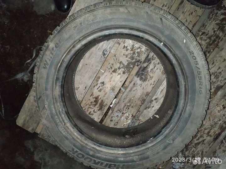 Hankook Winter I'Pike 205/55 R16