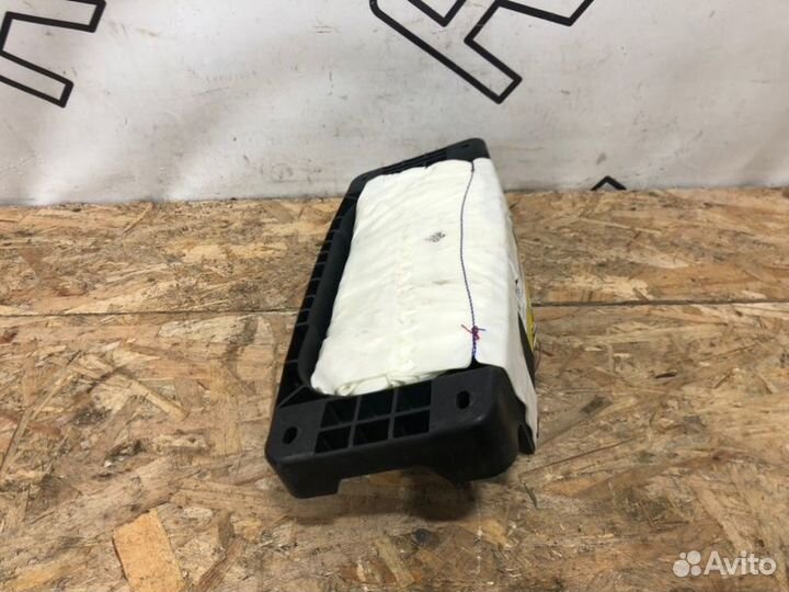 Подушка безопасности пассажира Mercedes-Benz