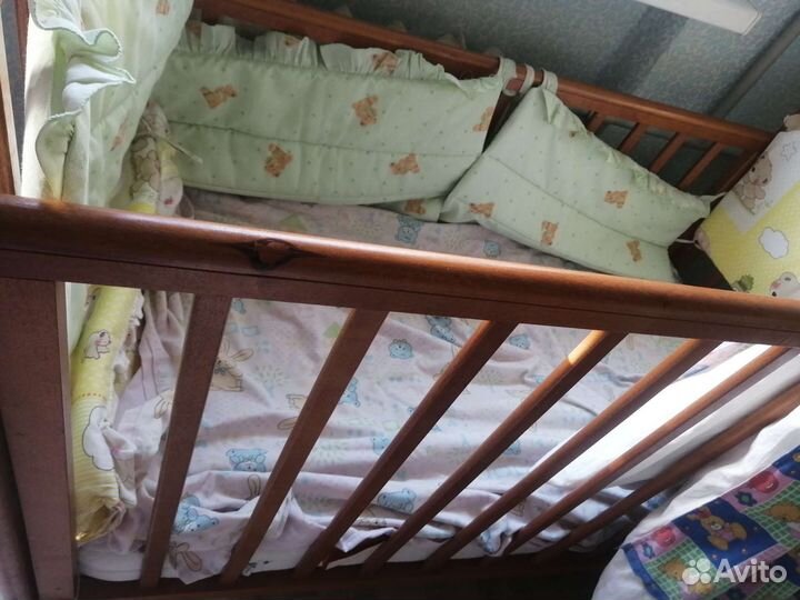 Детская кроватка