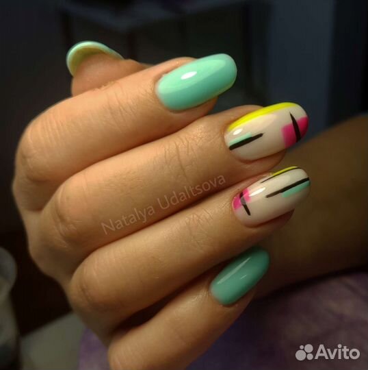 Маникюр, педикюр, наращивание ногтей