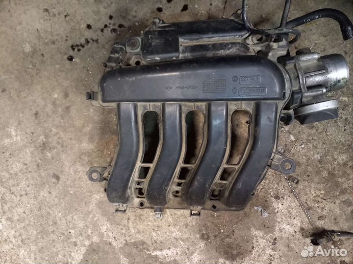 Впускной коллектор Рено Меган 2