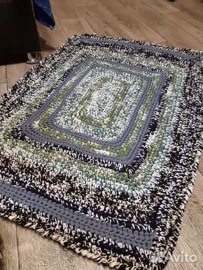 Ковер ручной работы из трикотажной пряжи
