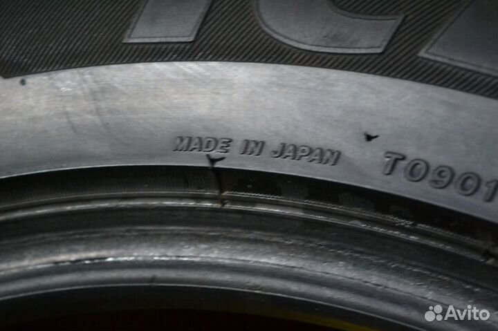 Bridgestone Ice Cruiser 7000 235/55 R17