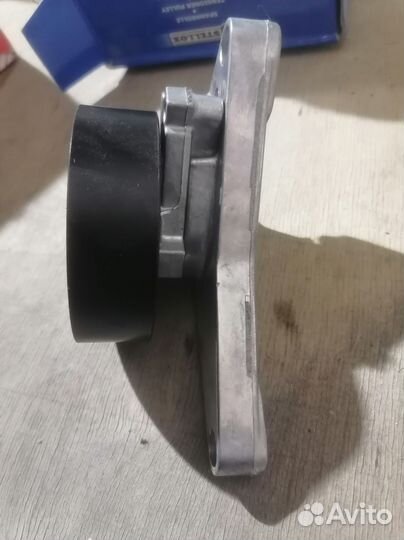 Ролик натяжной ремня грм Daewoo Espero