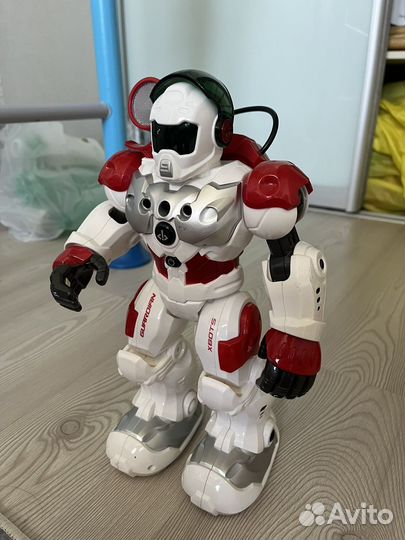 Игрушка робот