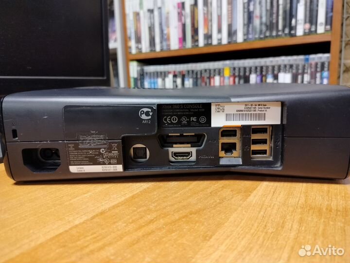 Xbox 360S 250Gb FreeBoot Джой 37 Игр