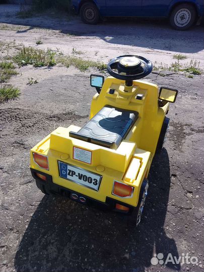 Машинка-каталка